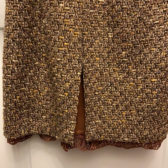 Dolce & Gabbana brown dress with belt accent - Picture 9 of 9